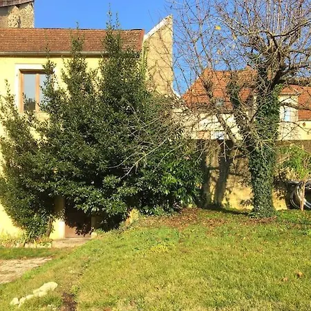 Appartement Grand T3 avec cour intérieure à Gray Extérieur photo