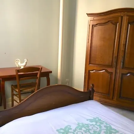 Appartement Grand T3 avec cour intérieure à Gray Extérieur photo