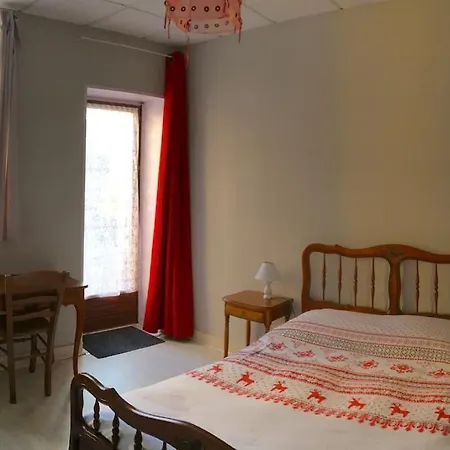 Appartement Grand T3 avec cour intérieure à Gray Extérieur photo